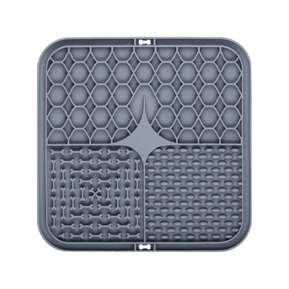 Pet Licking Pad – Silicone Slow Feeder with Suction Cups for Dogs & Cats